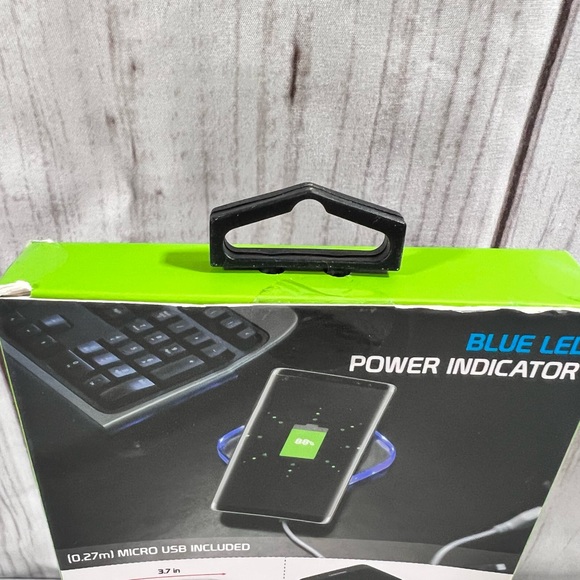 NIB-Cellet Smartphone Wireless Charging Pad - Picture 6 of 7